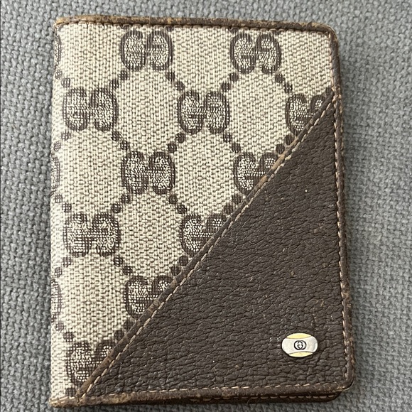 Gucci Beige and Brown Shoulder Bag with Card Holder - Picture 10 of 15